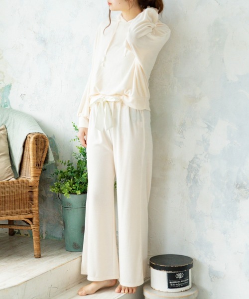 Mysa&Liina（ミーサリーナ）の「パイルパーカーロングパンツＳＥＴＵＰ（ルームウェア/パジャマ・レディース・ブラック/ベージュ/ネイビー/オフホワイト/イエロー・M/L）」の7枚目の写真