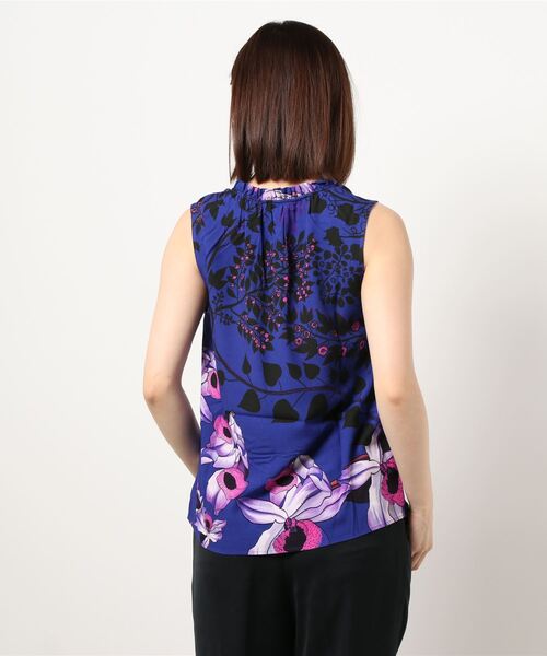 「Desigual」 ノースリーブシャツ 2L グリーン レディース ノースリーブシャツ libro 女性用 I Desigual.com