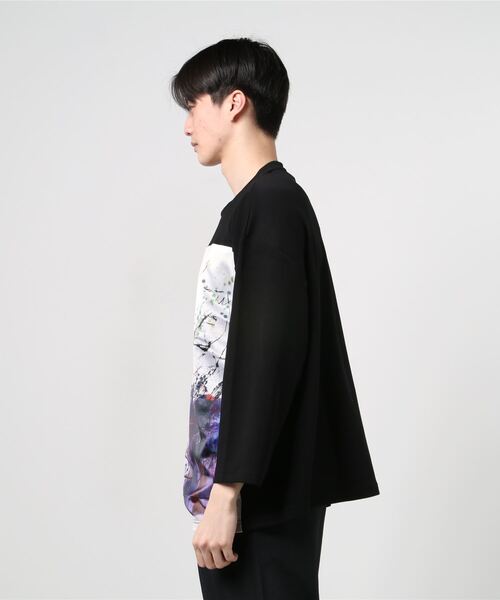 Beno（ビーノ）の「ストレッチR/Tスムース アートデザイン貼付け ルーズシルエット ロングスリーブTEE（Tシャツ/カットソー・メンズ・ライトベージュ/オフホワイト/ラベンダー/ブラック/サックスブルー・FREE）」の6枚目の写真