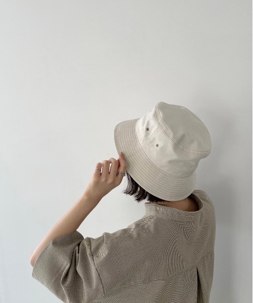 flaner（フラネ）の「ナチュラルバケットハット（ハット・レディース・ナチュラル/カーキ・FREE）」の3枚目の写真