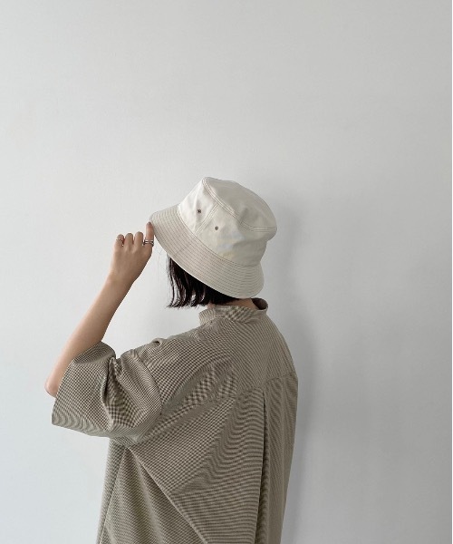 flaner（フラネ）の「ナチュラルバケットハット（ハット・レディース・ナチュラル/カーキ・FREE）」の6枚目の写真