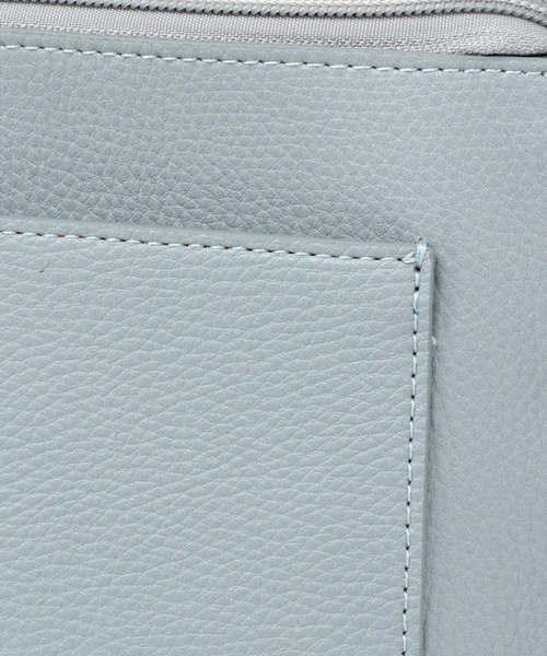 LAKOLE(ラコレ)の「フェイクレザー縦型ミニショルダーバッグ / 939075(ショルダーバッグ・メンズ・サンドグレー/ブラック/ライトブルー・FREE)」の9枚目の写真