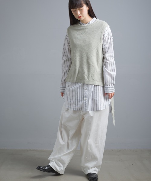 OMNES（オムネス）の「鹿の子コットンニットサイドリボンベスト（ベスト・レディース・ブラック/ネイビー/ブラウン/アイボリー/グリーン系その他・FREE）」の11枚目の写真