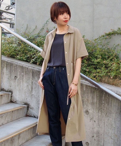 NICOLE white（ニコルホワイト）の「ウエストドロストボックスワンピース（ワンピース・レディース・ブラウン/オフホワイト/グリーン・FREE）」の2枚目の写真