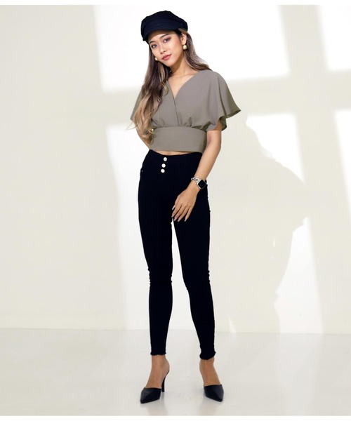 ANAP(アナップ)の「バックリボンカシュクールトップス(Tシャツ/カットソー・レディース・イエロー/ブラック/オフホワイト/グレイッシュベージュ/ライトベージュ・FREE)」の18枚目の写真