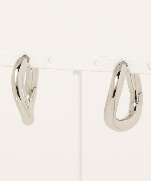 DONOBAN(ドノバン)の「ラウンドフープピアス(ピアス(両耳用)・レディース・ゴールド/シルバー・ONESIZE)」の15枚目の写真