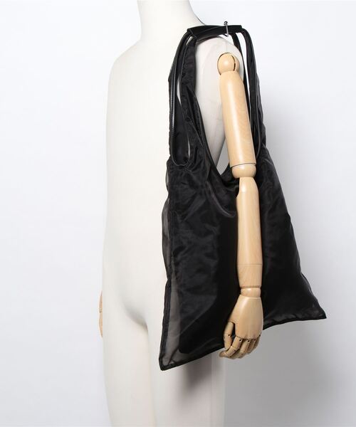 Doux archives(ドゥアルシーヴ)の「シースルーショッパー(ショルダーバッグ・レディース・ブラック/ブラウン/アイボリー・FREE)」の4枚目の写真