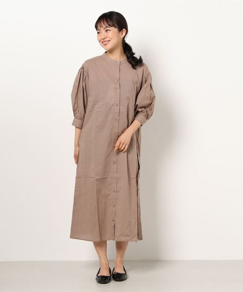 Monocoro toppi（モノコロトッピ）の「サイドボタンスリット シャツワンピース（シャツワンピース・レディース・ベージュ/オフホワイト/モカ・M）」の14枚目の写真