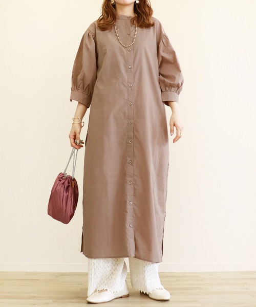Monocoro toppi（モノコロトッピ）の「サイドボタンスリット シャツワンピース（シャツワンピース・レディース・ベージュ/オフホワイト/モカ・M）」の18枚目の写真