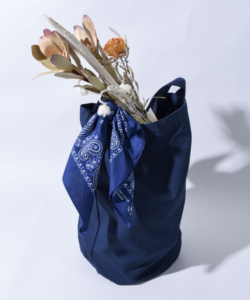 folka(フォルカ)の「【folka(フォルカ)】ワンショルダートートバッグ(トートバッグ・レディース・ホワイト/ネイビー・ONE SIZE)」の7枚目の写真