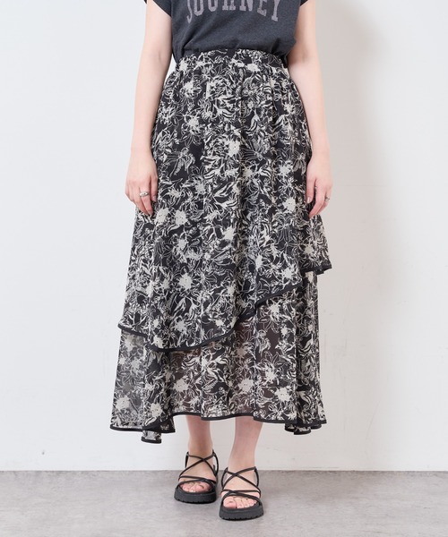 natural couture(ナチュラルクチュール)の「【WEB限定】花柄ランダムヘムパイピングスカート(スカート・レディース・アイボリー/ブラック/ピンク・FREE)」の16枚目の写真