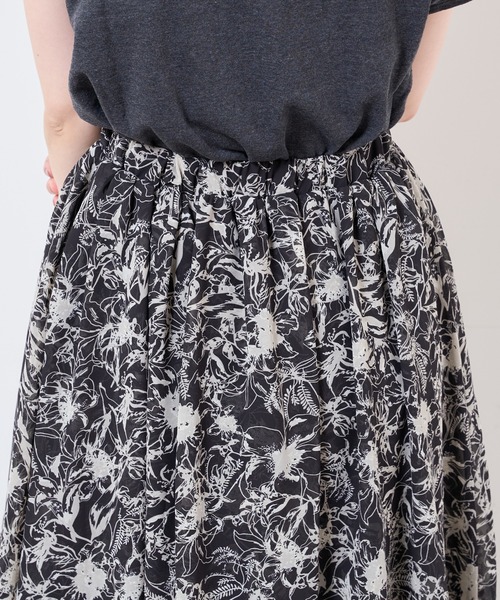 natural couture(ナチュラルクチュール)の「【WEB限定】花柄ランダムヘムパイピングスカート(スカート・レディース・アイボリー/ブラック/ピンク・FREE)」の20枚目の写真