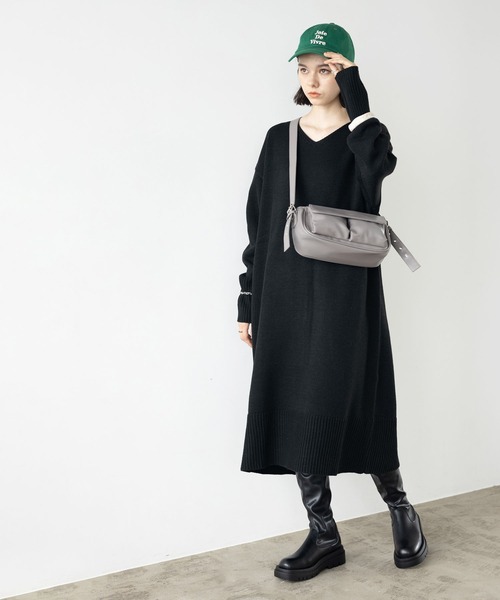 GeeRA（ジーラ）の「バックスリットＶネックニットワンピース（ワンピース・レディース・ブラック/ベージュ/パープル/杢グレー/ブルー/イエロー・LARGE/X-LARGE/XX-LARGE/SMALL/MEDIUM）」の9枚目の写真