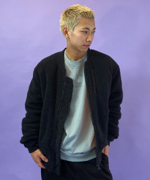 RVCA(ルーカ)の「【ZOZOTOWN限定】RVCA/ルーカ ビッグシルエット リバーシブル ナイロン/ボアジャケット BB042-761(MA-1・メンズ・グリーン/ブラック/ホワイト・S/L/M)」の5枚目の写真