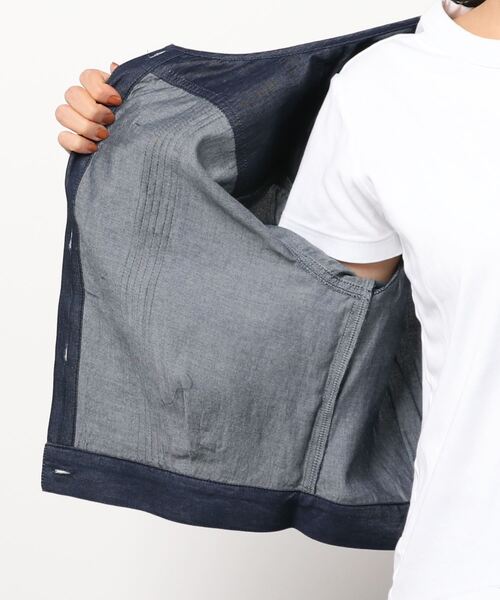 STRAWBERRY-FIELDS（ストロベリーフィールズ）の「スーパーライトデニム　ノーカラージャケット（デニムジャケット・レディース・ライトベージュ/ネイビー・2）」の3枚目の写真