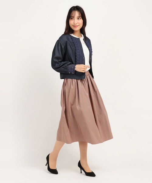 STRAWBERRY-FIELDS（ストロベリーフィールズ）の「スーパーライトデニム　ノーカラージャケット（デニムジャケット・レディース・ライトベージュ/ネイビー・2）」の12枚目の写真