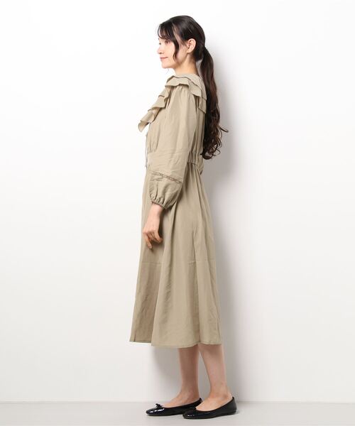 ehka sopo(エヘカソポ)の「ラッフル袖レースワンピース(ワンピース・レディース・ブラック/ベージュ/オフホワイト・フリ-)」の4枚目の写真