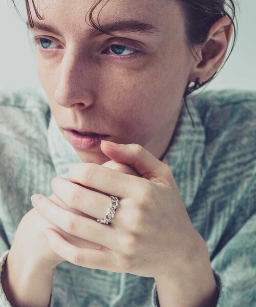 and cloud（アンドクラウド）の「Curb Chain Ring（リング・レディース・イエローゴールド/シルバー/ブラック・M/LL/L）」の7枚目の写真