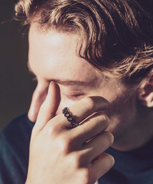 and cloud（アンドクラウド）の「Curb Chain Ring（リング・レディース・イエローゴールド/シルバー/ブラック・M/LL/L）」の14枚目の写真