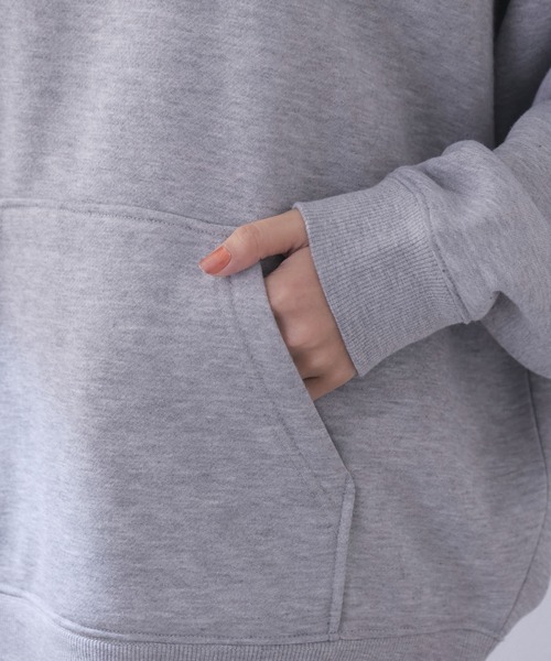 vis-`a-vis(ビサビ)の「【WEB限定】VAV刺繍バックロゴ裏起毛フーディ(パーカー・レディース・キナリ/ブラウン系その他3/チャコールグレー/ピンク・FREE)」の19枚目の写真