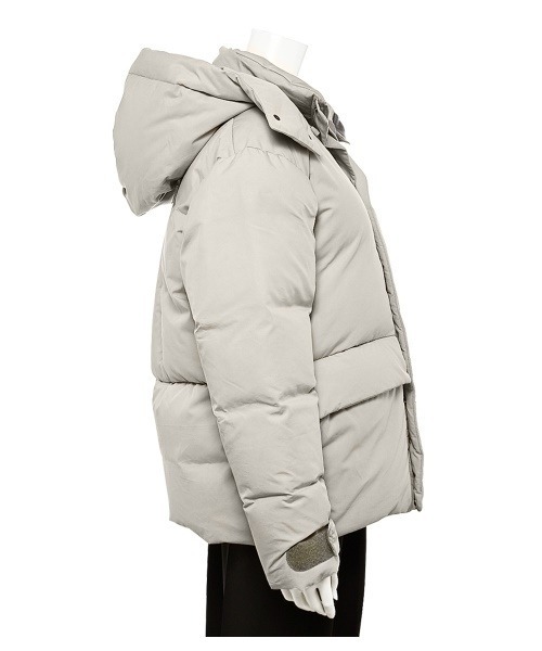 emmi（エミ）の「別注モデル【HELLY HANSEN】Arendal down jacket_emmi atelier（ダウンジャケット/コート・レディース・グレー・MEDIUM/LARGE）」の10枚目の写真
