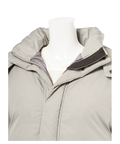 emmi（エミ）の「別注モデル【HELLY HANSEN】Arendal down jacket_emmi atelier（ダウンジャケット/コート・レディース・グレー・MEDIUM/LARGE）」の11枚目の写真