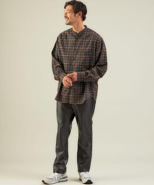 green label relaxing（グリーンレーベルリラクシング）の「コットンリヨセルチェック ジャストルーズ バンドカラー シャツ（シャツ/ブラウス・メンズ・ネイビー/ベージュ/ブラウン・S/L/M）」の5枚目の写真