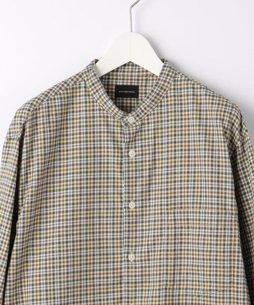 green label relaxing（グリーンレーベルリラクシング）の「コットンリヨセルチェック ジャストルーズ バンドカラー シャツ（シャツ/ブラウス・メンズ・ネイビー/ベージュ/ブラウン・S/L/M）」の19枚目の写真