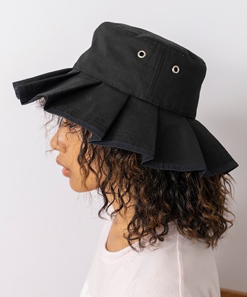 Casselini（キャセリーニ）の「Casselini(キャセリーニ)プリーツバケットハット（ハット・レディース・ブラック/サックスブルー/アイボリー・FREE）」の4枚目の写真