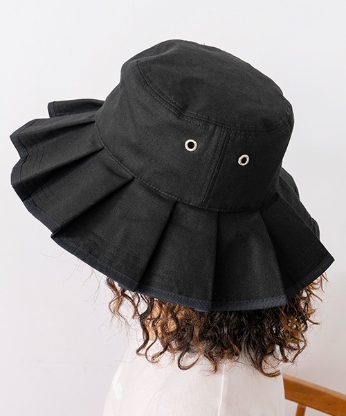 Casselini（キャセリーニ）の「Casselini(キャセリーニ)プリーツバケットハット（ハット・レディース・ブラック/サックスブルー/アイボリー・FREE）」の14枚目の写真