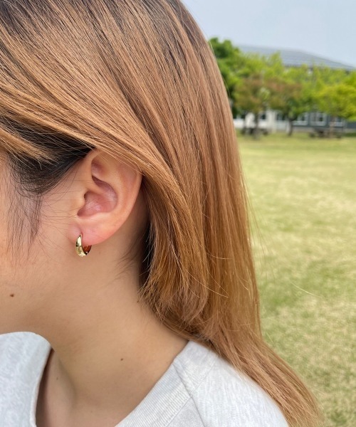 PARKS TOKYO SELECT（パークストウキョウセレクト）の「小ぶりシンプルフープピアス（ピアス（両耳用）・レディース・シルバー/ゴールド/ゴールド系その他/シルバー系その他・FREE）」の18枚目の写真