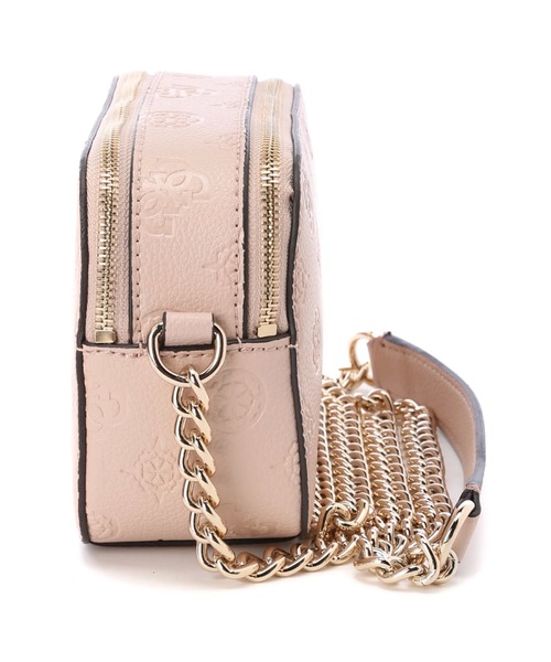 Guess（ゲス）の「HELAINA Crossbody Camera（ショルダーバッグ）」 WEAR