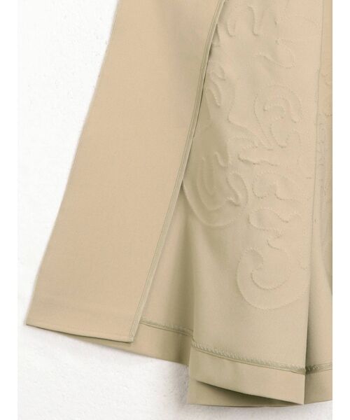 LAGUNAMOON（ラグナムーン）の「エンブロイダリートレンチコート（トレンチコート・レディース・ベージュ/アイボリー・SMALL/MEDIUM）」の14枚目の写真
