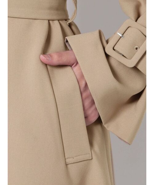 LAGUNAMOON（ラグナムーン）の「エンブロイダリートレンチコート（トレンチコート・レディース・ベージュ/アイボリー・SMALL/MEDIUM）」の15枚目の写真