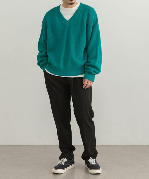 URBAN RESEARCH（アーバンリサーチ）の「カラーボリュームVネックニット（ニット/セーター・メンズ・ブラック/ピンク/イエロー系その他/グリーン系その他・LARGE/MEDIUM）」の17枚目の写真