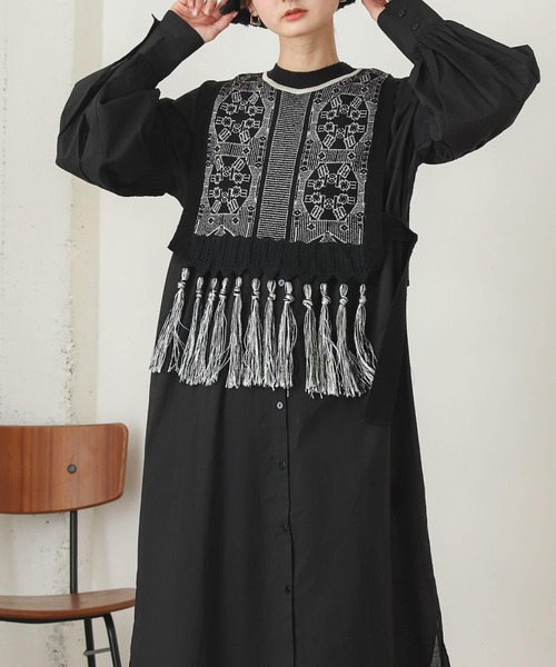 SENSE OF PLACE by URBAN RESEARCH（センスオブプレイスバイアーバンリサーチ）の「ジャガードフリンジベスト（ベスト・レディース・レッド系その他/ブラック系その他・ONE）」の2枚目の写真
