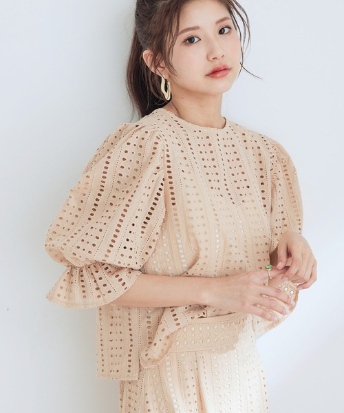 ヴェルニカ エンブロイダリー刺繍ブラウス はしごレース ボリューム袖 インド製 ヴェルニカ エンブロイダリー刺繍ブラウス はしごレース