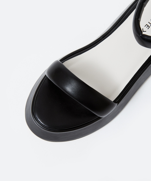 LAROUTE（ラルート）の「★LR/ﾁｭｰﾌﾞﾍﾞﾙﾄﾎﾞﾘｭｰﾑｻﾝﾀﾞﾙ（サンダル・レディース・グリーン/マスタード/ホワイト/ブラック・S/M/L）」の18枚目の写真