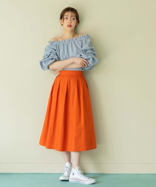 fifth(フィフス)の「タックボリュームフレアスカート(スカート・レディース・ブラック/オレンジ・M)」の3枚目の写真