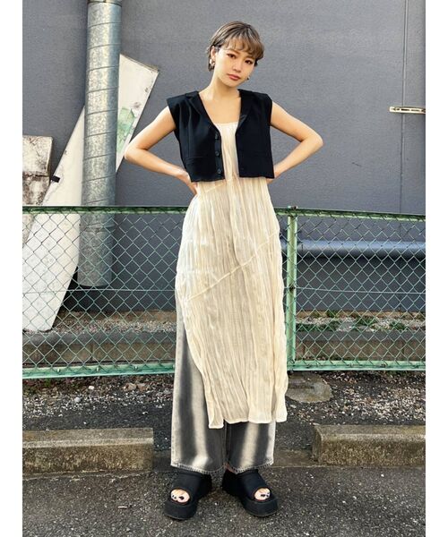 EMODA（エモダ）の「バイアスシアーキャミソールワンピース（ワンピース・レディース・オレンジ/ブラック/アイボリー・FREE）」の15枚目の写真