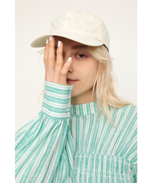 SLY（スライ）の「SLY LOGO NYLON CAP ロゴ ナイロン キャップ（キャップ・レディース・ライム/ブラック/アイボリー・FREE）」の6枚目の写真