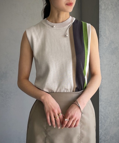 &g'aime（アンジェム）の「【&g’aime】マルチストライプニット（ニット/セーター・レディース・グレー/チャコール/グレイッシュベージュ/ライトグリーン・FREE）」の16枚目の写真