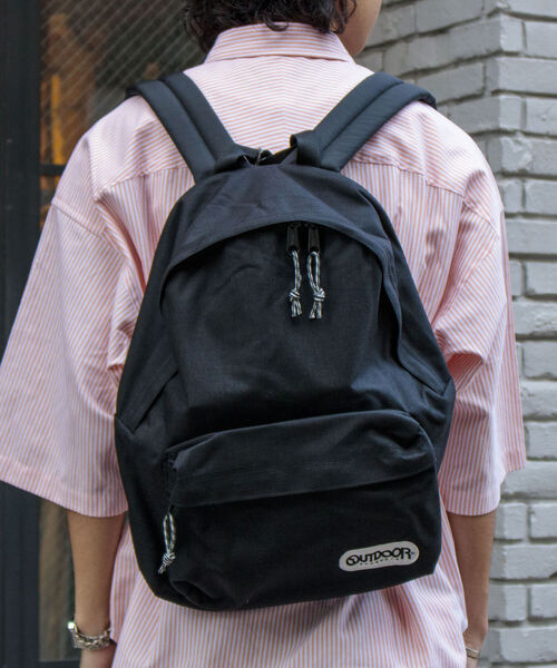 OUTDOOR PRODUCTS（アウトドアプロダクツ）の「【OUTDOOR PRODUCTS/アウトドアプロダクツ】MIDEIUM ナイロンデイパック（バックパック/リュック・メンズ・ブラック/ダークグリーン/ベージュ/グレー/レッド/グリーン・FREE）」の2枚目の写真