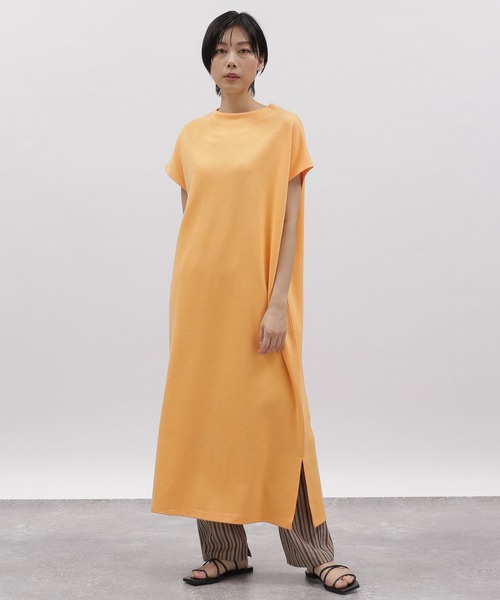 LAKOLE（ラコレ）の「プレーティングカットソーワンピース / 271570（ワンピース・レディース・ブラック/オレンジ/ブルー/ライトベージュ・SMALL/MEDIUM）」の5枚目の写真