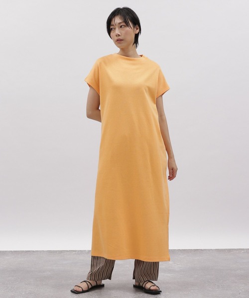 LAKOLE（ラコレ）の「プレーティングカットソーワンピース / 271570（ワンピース・レディース・ブラック/オレンジ/ブルー/ライトベージュ・SMALL/MEDIUM）」の6枚目の写真