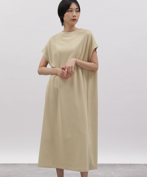 LAKOLE（ラコレ）の「プレーティングカットソーワンピース / 271570（ワンピース・レディース・ブラック/オレンジ/ブルー/ライトベージュ・SMALL/MEDIUM）」の13枚目の写真