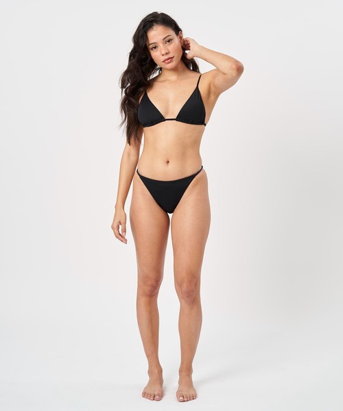 GUACAMOLE（ガカモレ）の「TRIANGLE BIKINI / LOGO SHORTS（水着・レディース・ホワイト/ブラック/ピンク・M）」の7枚目の写真