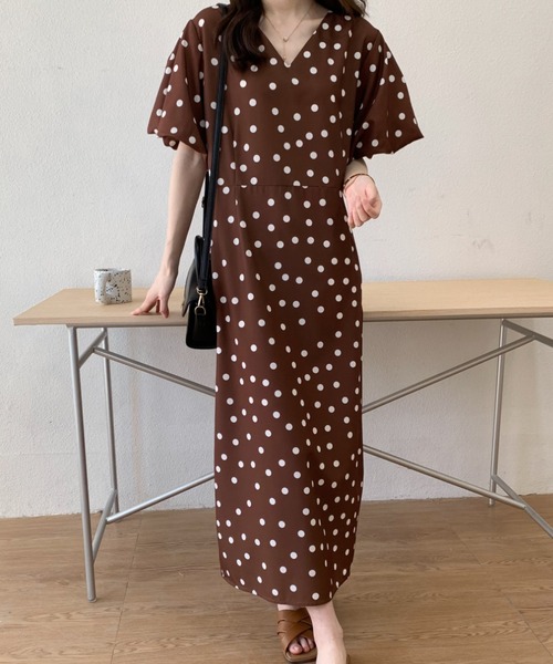 ABITOKYO(アビトーキョー)の「バックスリットボリュウーム袖ドット柄ワンピース(ワンピース・レディース・ブラック/ベージュ/ブラウン・S/M)」の17枚目の写真