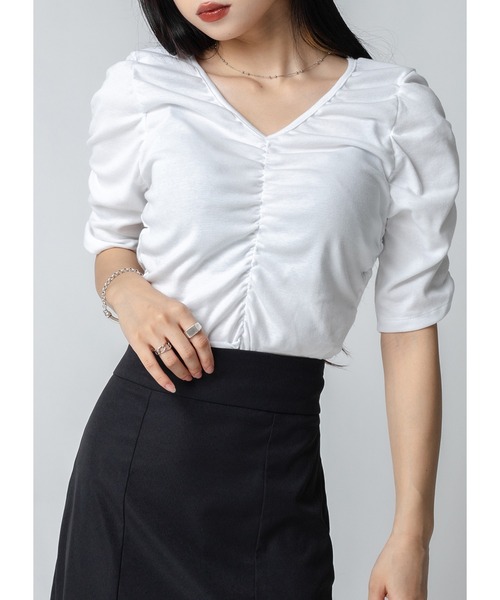 Adoon plain(アドーンプレーン)の「シャーリングトップス(Tシャツ/カットソー・レディース・ホワイト/ブラック/パープル・FREE)」の1枚目の写真