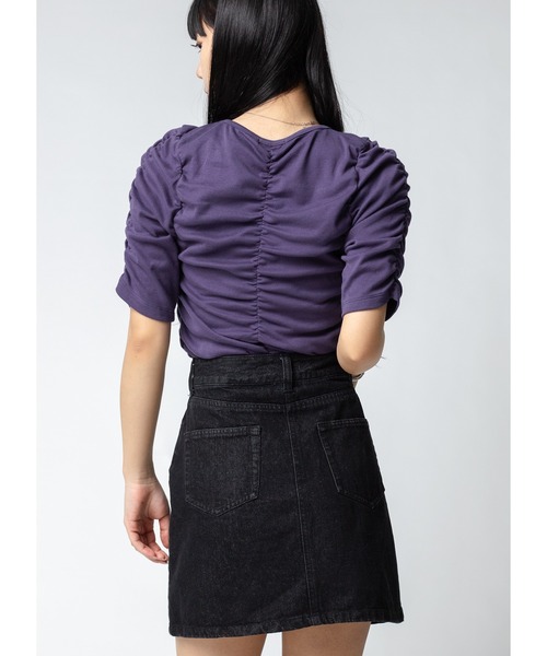 Adoon plain(アドーンプレーン)の「シャーリングトップス(Tシャツ/カットソー・レディース・ホワイト/ブラック/パープル・FREE)」の19枚目の写真